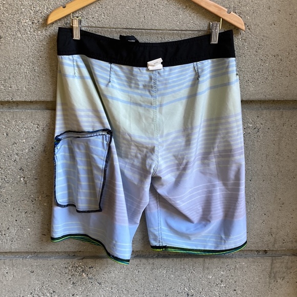 Quiksilver Bright Stripe Boardshort - Picture 10 of 10